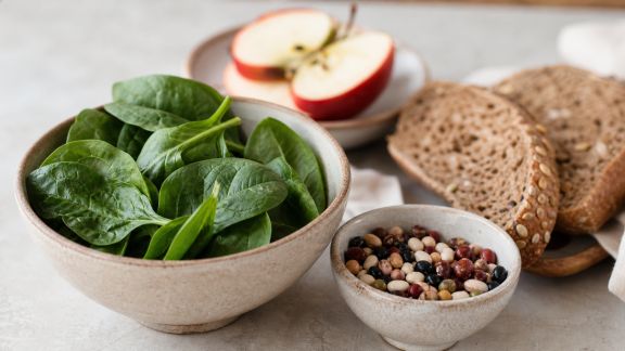 Quel rôle jouent les fibres dans une alimentation variée ?