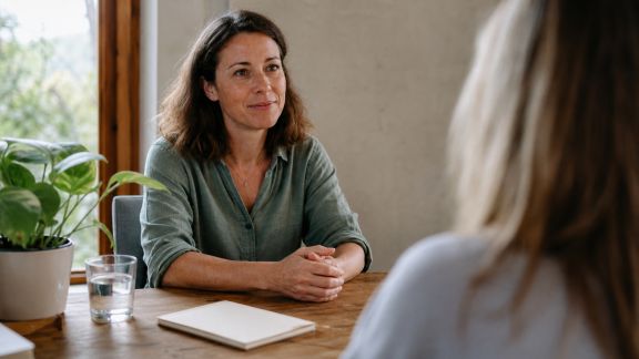 Thérapies naturelles : quels critères pour choisir un praticien qualifié ?